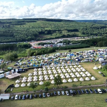 Grandprixcamp Closest To The Track Including Track View Stavelot Buitenkant foto