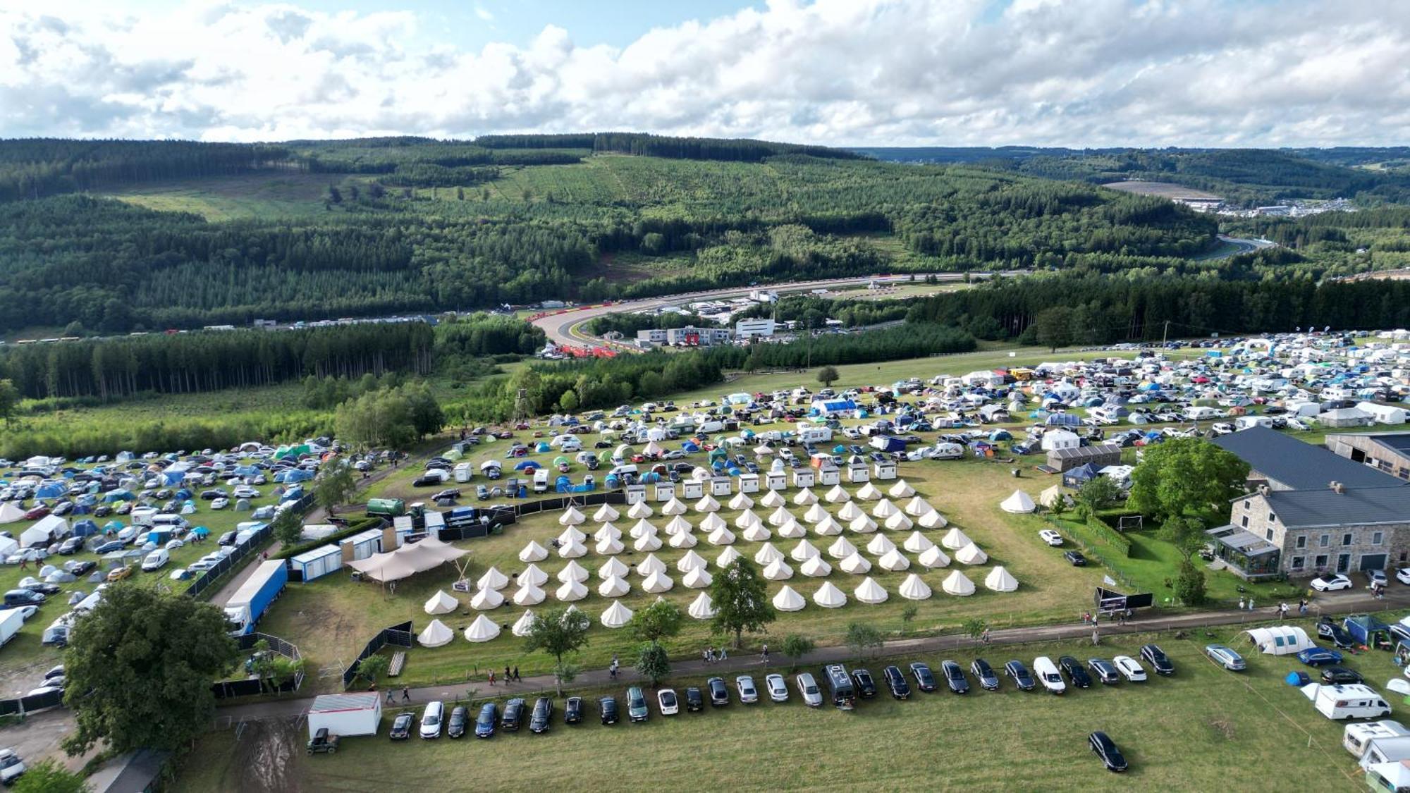 Grandprixcamp Closest To The Track Including Track View Stavelot Buitenkant foto
